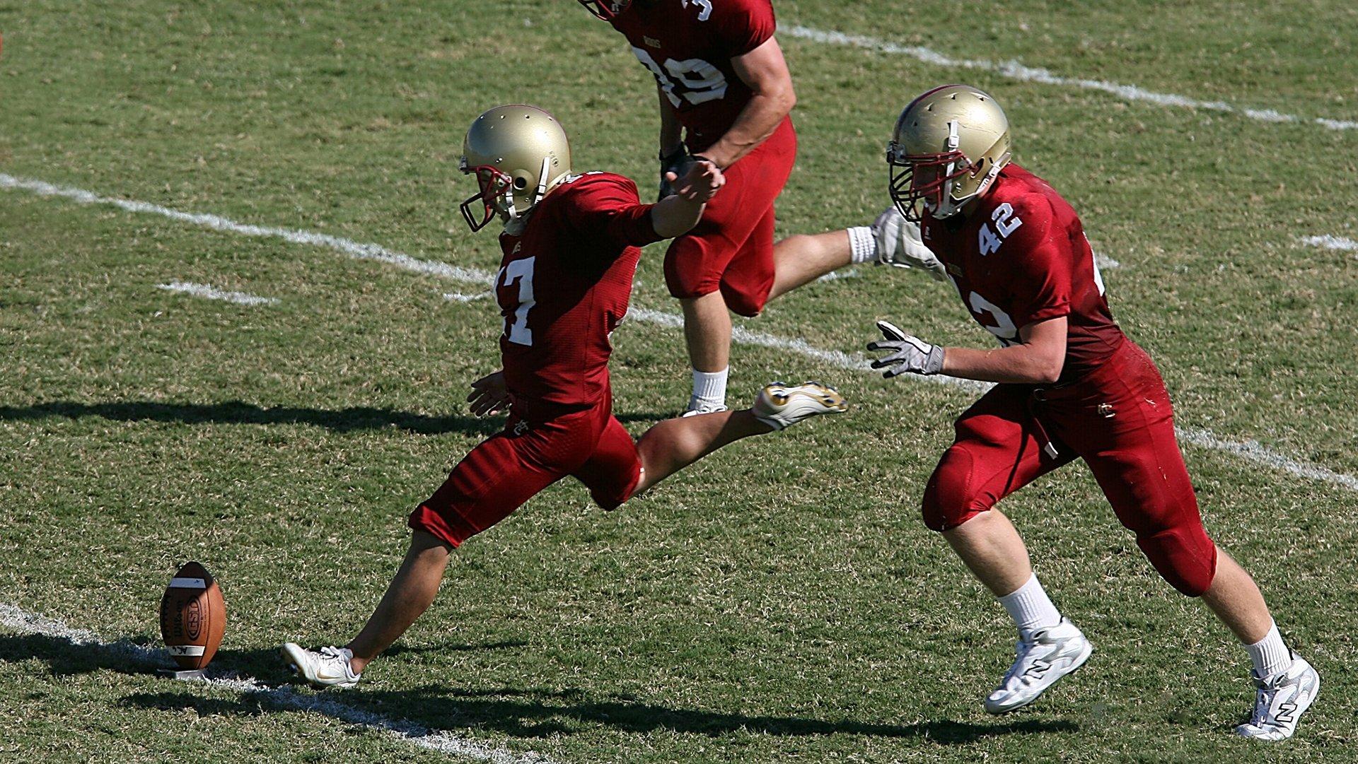 狂热与温情并存，全球球迷文化如何塑造现代体育精神